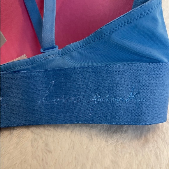 PINK Victoria's Secret Blue Bra - Picture 4 of 5